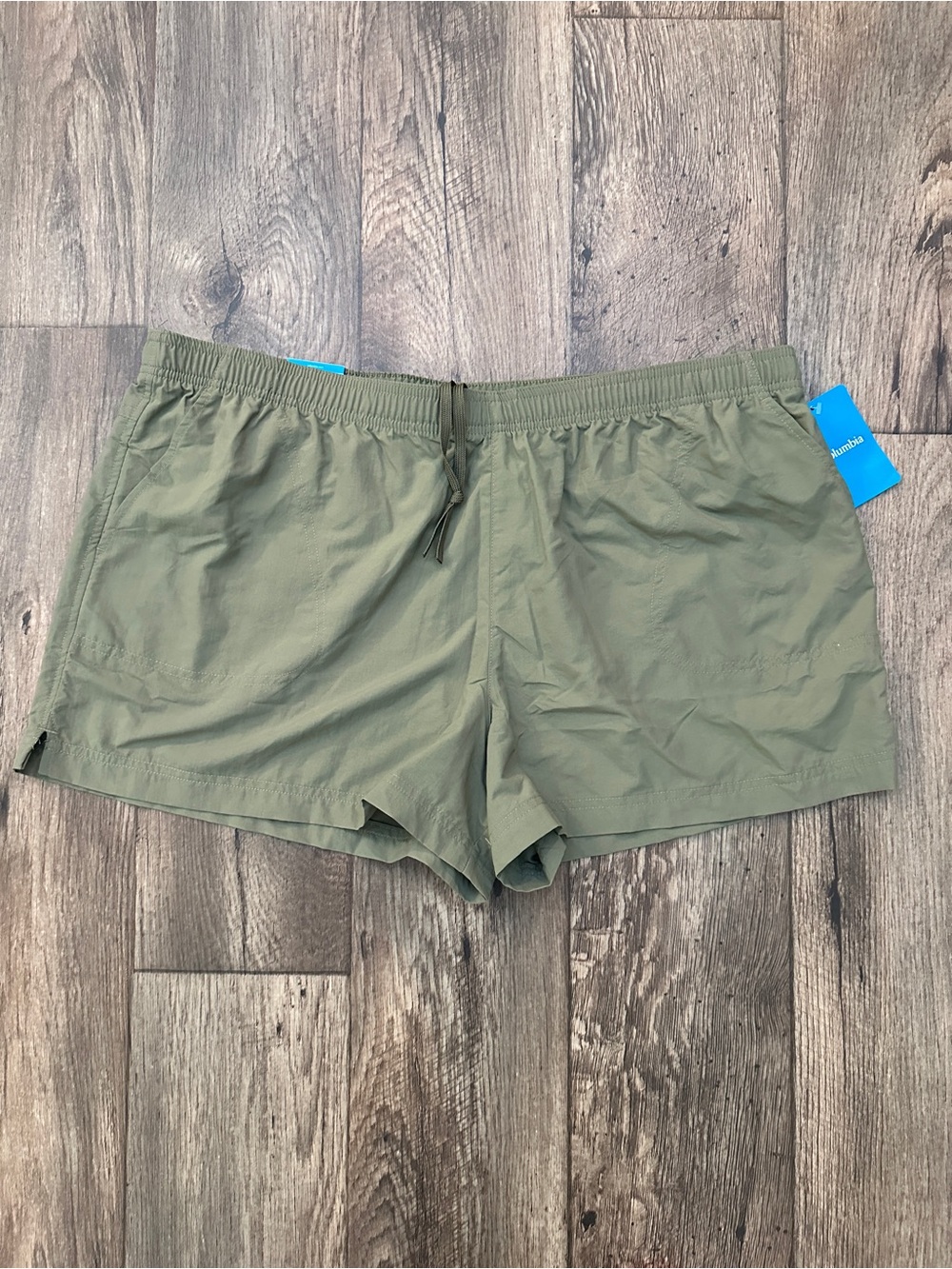 Columbia 100% Nylon Sandy River Shorts Women’s Size XXL Green